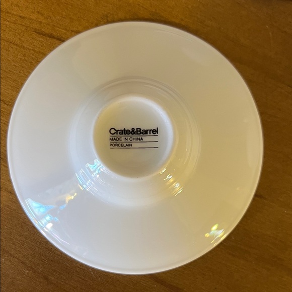 Crate&Barrel Rimmed Dot Dish Set - Picture 3 of 8